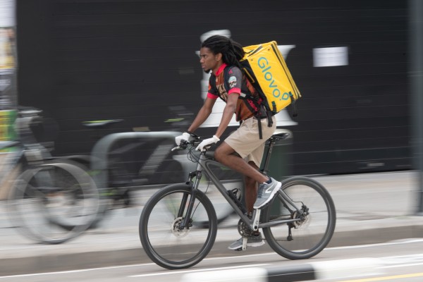 Cómo pivotar al 'delivery' y no quebrar en el intento 