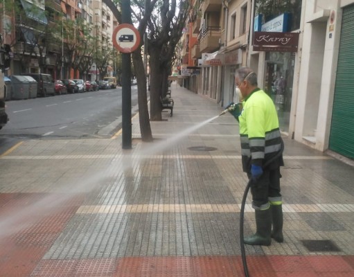 17 municipios de la provincia reciben más de 4.600 EPIs para trabajos de limpieza y desinfección