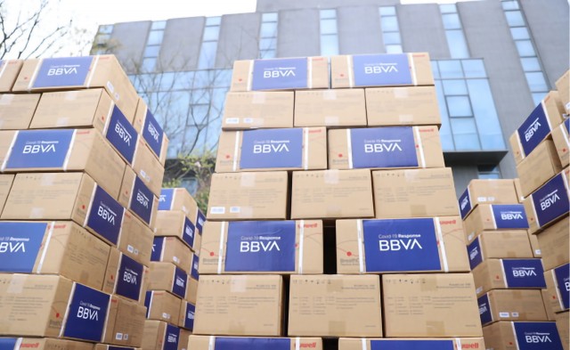 BBVA entrega 30 respiradores a los hospitales de la Región
