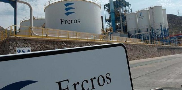 Ercros hace historia al aprobar el primer dividendo: 0,04 euros por acción