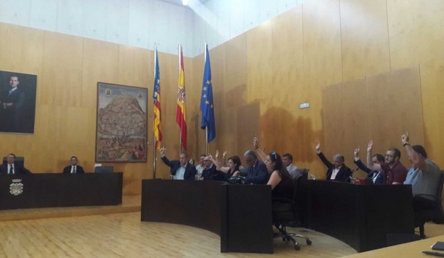 La oposición de Benidorm se planta y obliga al gobierno a retirar casi todas propuestas