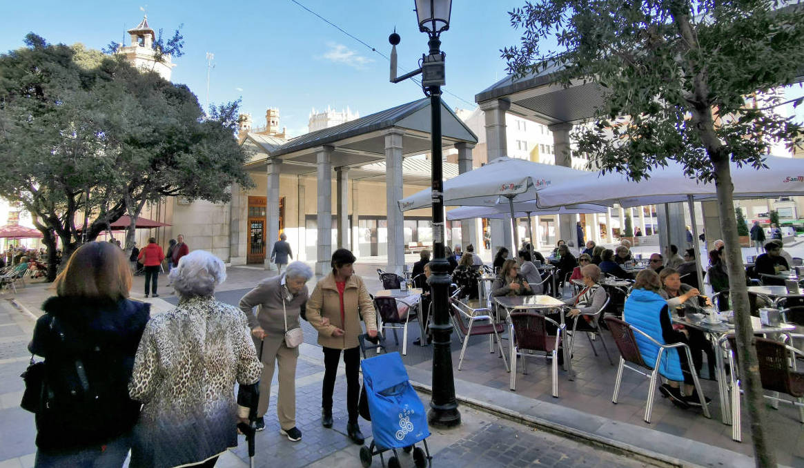 La restauración podrá abrir el 11 de mayo, pero solo las terrazas con una ocupación del 30%