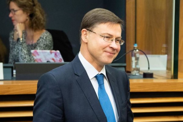 La UE modifica la ley para que los bancos faciliten préstamos a las familias y empresas durante la crisis