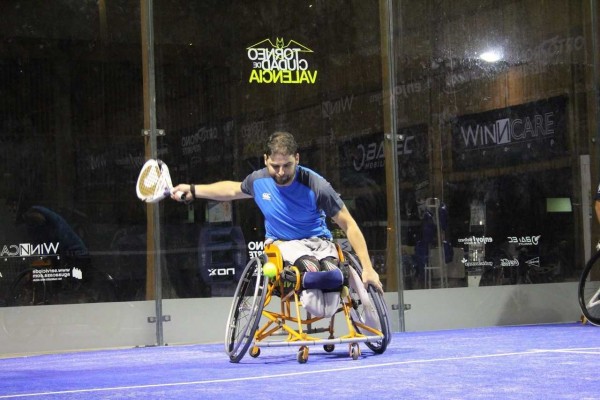Pádel y mucho más en el polideportivo Juan Antonio Samaranch de Valencia