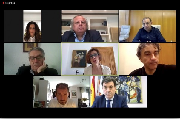 El Gobierno pone orden entre destinos y empresas para homogeneizar los distintivos 'covid free'