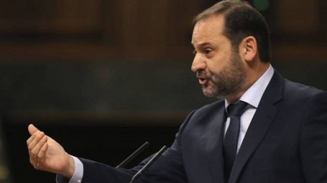 Ábalos prepara ayudas para el transporte y erigir la construcción en palanca de recuperación