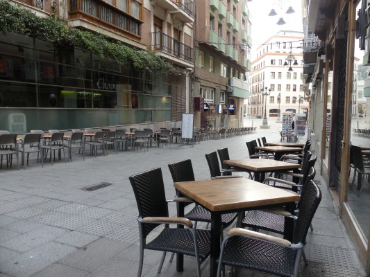 Los hosteleros tienen a Castejón de su lado para ampliar las terrazas de la hostelería en Cartagena