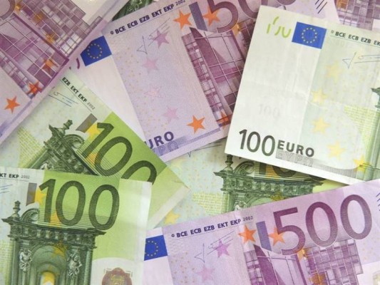 El Tesoro Público intensifica sus ventas de deuda (y cada vez paga más)