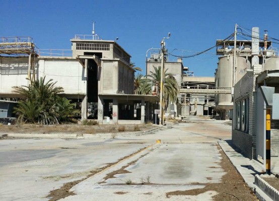 San Vicente se pone duro con Cemex y le marca límites para hacer negocio con su antigua fábrica