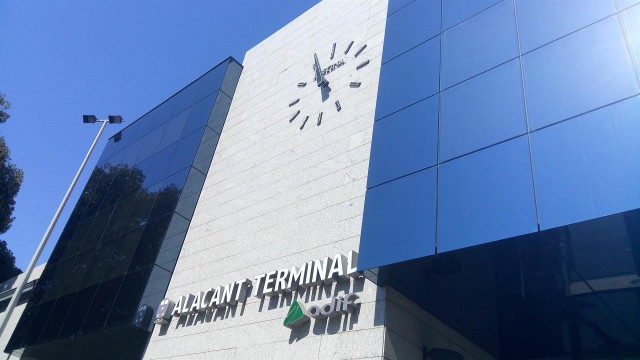Renfe Alicante reajusta su oferta en hora punta a partir del lunes para cumplir con los ratios de distanciamiento