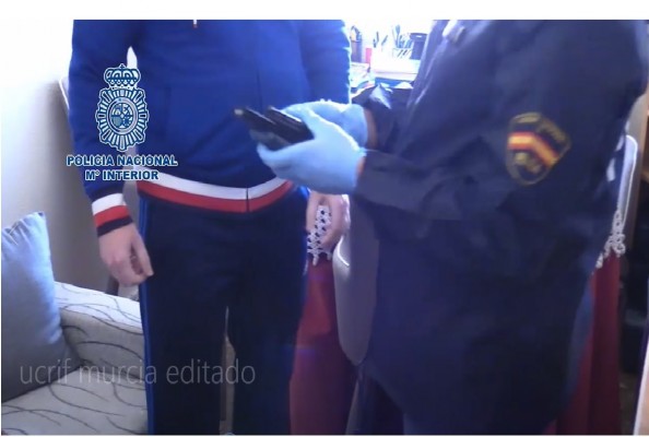 Tres detenidos por planear ERTE en 50 empresas ficticias aprovechando la pandemia
