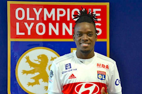 Bertrand Traoré deja el Chelsea y ficha por el Olympique de Lyon