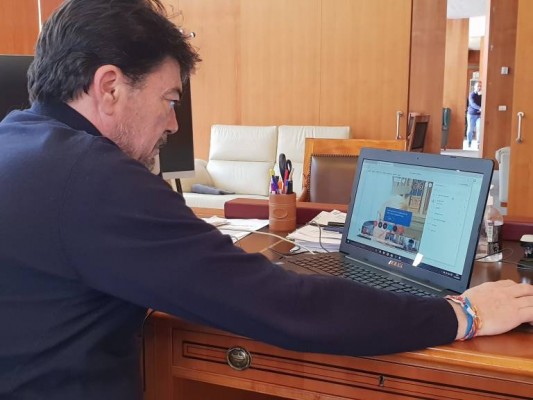 Barcala tilda de 'estéril' la reunión de la FEMP con el Gobierno para abordar la desescalada