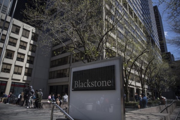 Blackstone avisa: dispone de casi 140.000 millones de euros para invertir