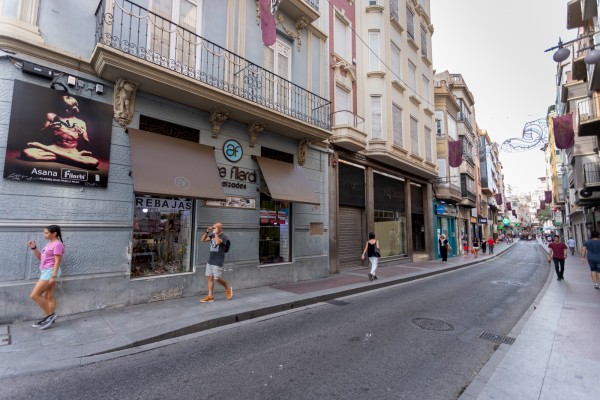 Las ayudas a autónomos de Elche comprometen al mantenimiento del 50% del empleo durante seis meses
