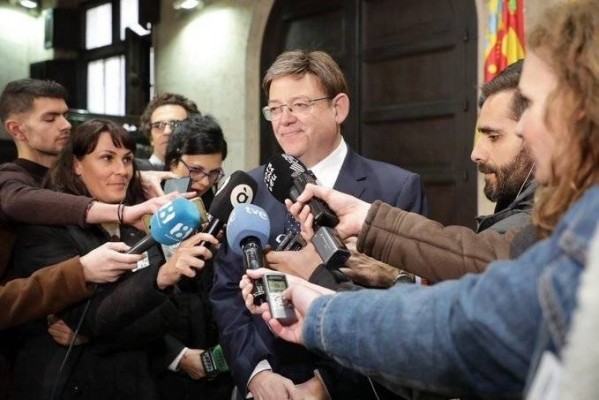 La Unió de Periodistes pide a la Generalitat un plan de ayudas vinculado al mantenimiento del empleo