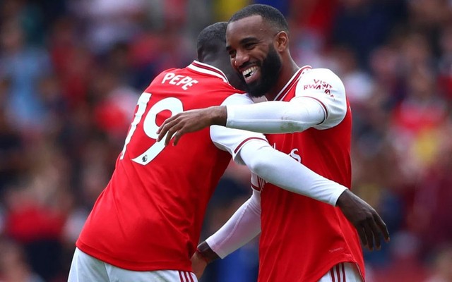 Cuatro jugadores del Arsenal se saltan el confinamiento
