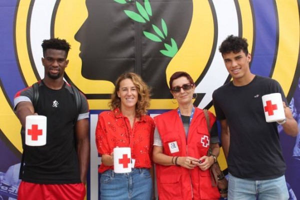 El Hércules se suma a la campaña solidaria Cruz Roja Responde
