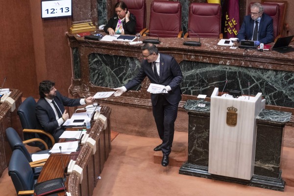 La política regional o el arte de buscar la unidad a través de la bronca