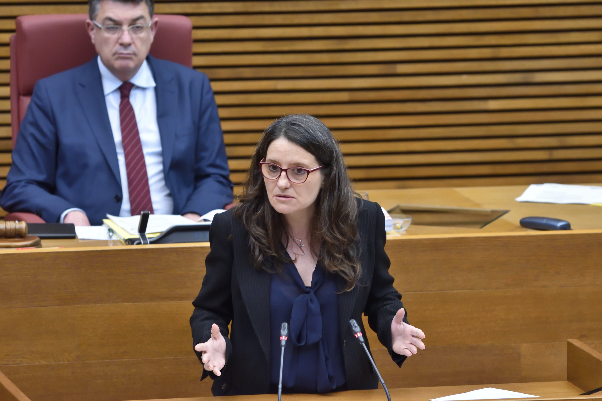 La oposición centra sus ataques en Oltra y tiende la mano a Puig por la gestión del coronavirus