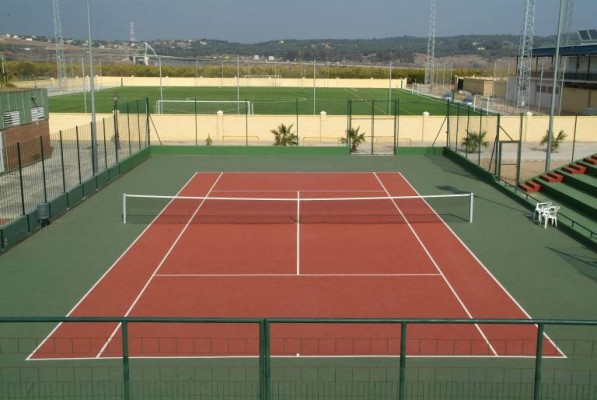 La RFET pide al Gobierno ayuda para la reactivación del tenis en clave económica y de salud