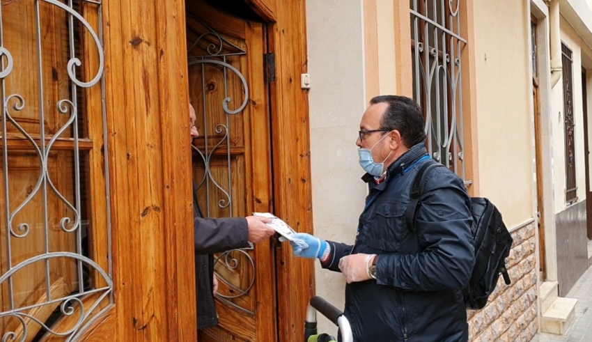 L’Ajuntament de Torrent comença el repartiment de les màscares higièniques als domicilis