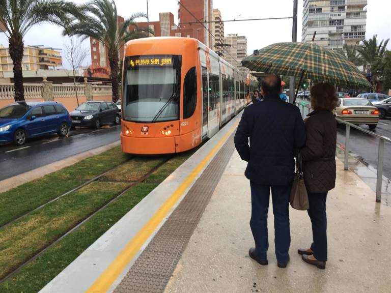 La cuarentena reduce un 90% los desplazamientos en transporte público en la Comunitat