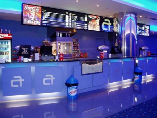 Los hogares españoles gastan casi 100 euros de media en 2016 para ir al cine y al teatro