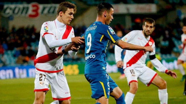 El Getafe, a por la remontada ante un Rayo convulso en lo deportivo