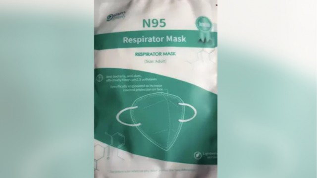Los médicos exigen el cese de los responsables de las mascarillas defectuosas