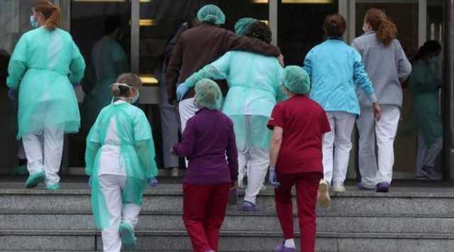 Las muertes por Covid-19 en España bajan a 399 en 24 horas, y se reduce el número de contagios
