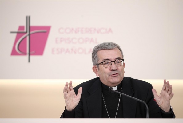 Los obispos piden volver a misa... con mascarillas y distancia de seguridad