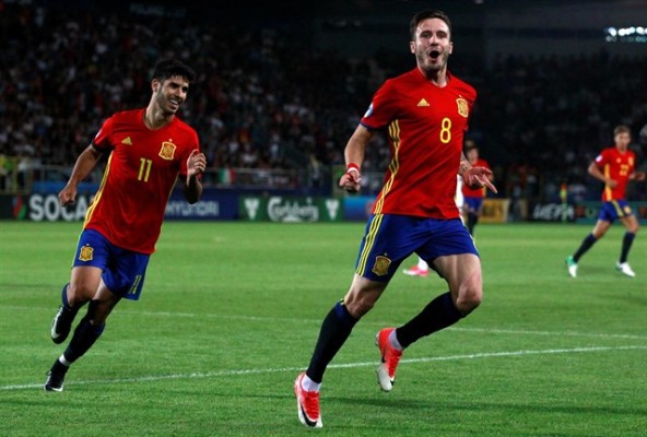 Un 'hat-trick' del ilicitano Saúl mete a España en la final
