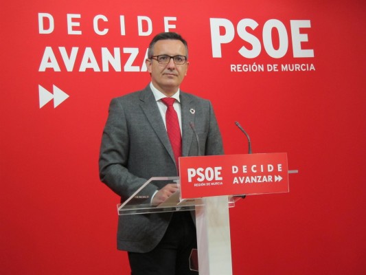 Las dos últimas condiciones de Conesa: revisar el IRPF y suprimir los beneficios fiscales al juego