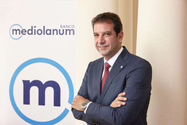 Banco Mediolanum adelanta el pago de las pensiones a sus clientes