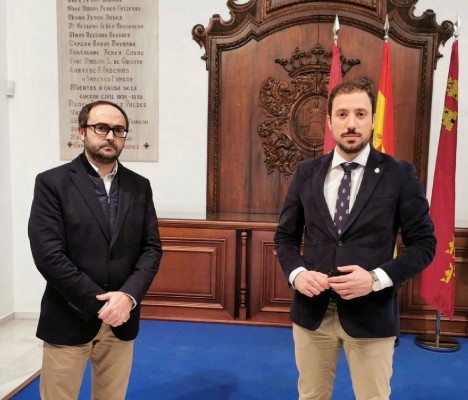 Lorca busca un gran consenso para salir de la crisis