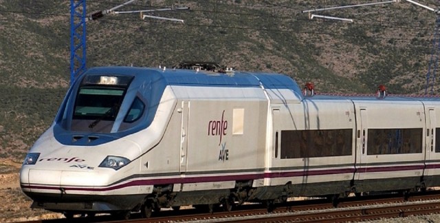 Renfe obliga a dar el nombre y el número de móvil para comprar un billete desde este lunes