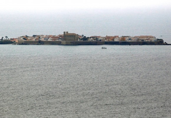 Doblemente confinados los 72 vecinos de Tabarca, la isla poblada más pequeña