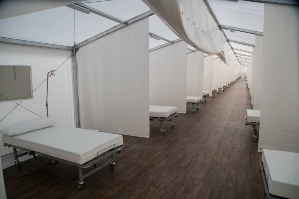  Los hospitales de campaña empezarán a recibir pacientes 