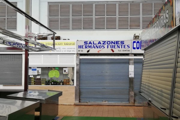 El Mercado de Santa Florentina se 'pone guapo' ante el Covid-19