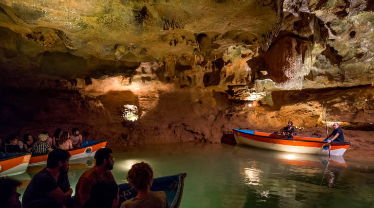 Coves de Sant Josep en la Vall d'Uixó. - 