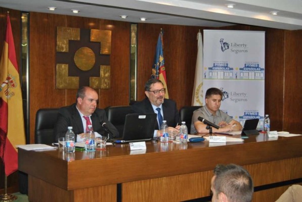 Las pymes valencianas son las que más recurren en España a la figura del mediador de seguros
