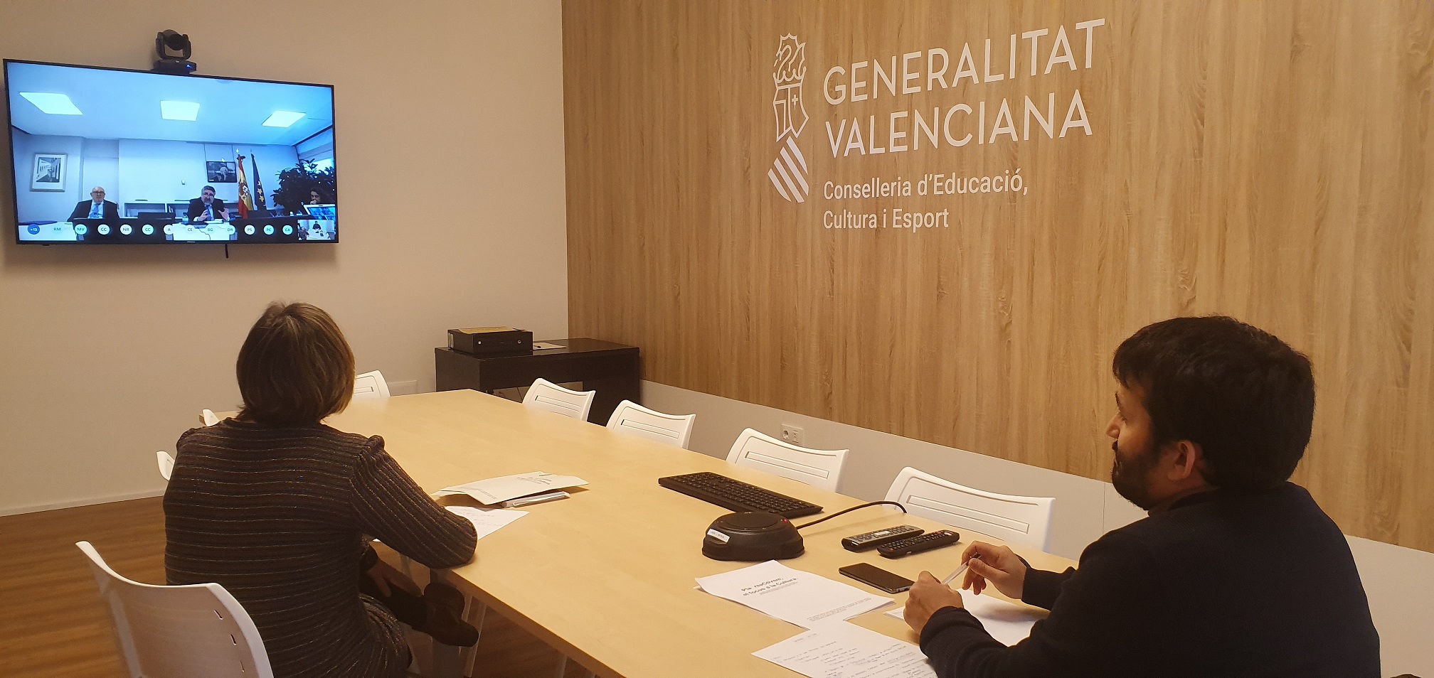 Fotografía del encuentro Marzà-Rodríguez Uribes: València propone; Madrid escucha 

