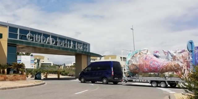 Ciudad de la Luz también almacena fallas elaboradas en los talleres de artistas de Alicante