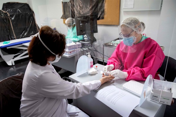 Salud prevé que los contagiados se duplicarán y alcanzarán los 3.000 casos con los test rápidos