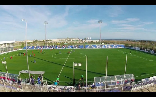El campo principal del complejo Pinatar Arena puede albergar a 3.000 espectadores