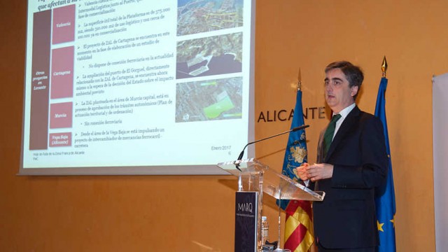 La zona franca de Alicante vuelve a 'dormir' tras seis meses de informes y reuniones