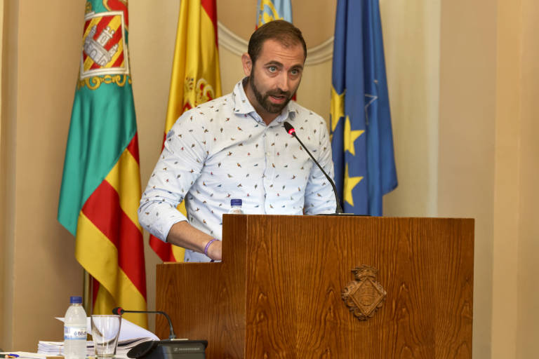 El concejal de Seguridad Pública y Emergencias, Omar Braina, durante un pleno. Foto: Antonio Pradas - 
