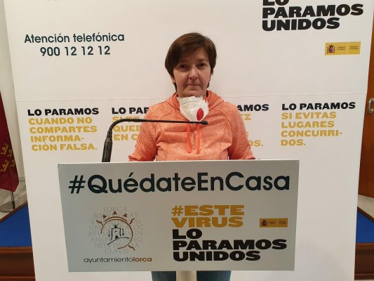 Lorca adelanta el dinero para las becas de comedor y pide a la Comunidad 