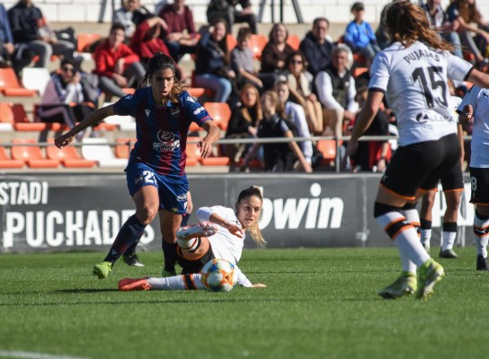 Catorce futbolistas del Valencia CF Femenino finalizan contrato el próximo 30 de junio